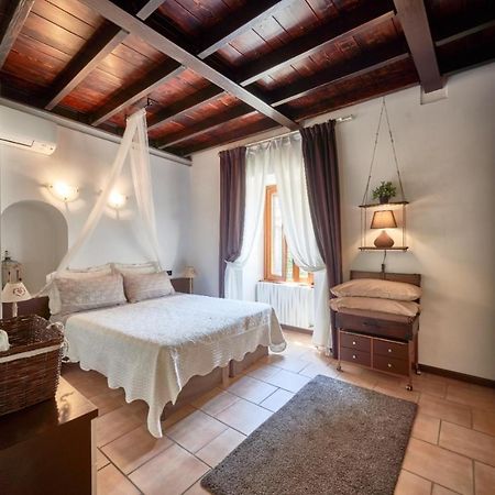 Porto Valentino 2 Apartment Сирмионе Екстериор снимка